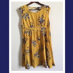 Torrid floral open back dress